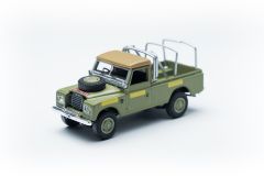 Land Rover Series III PickUp RAF Police (British Police)