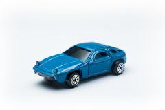 Porsche 928